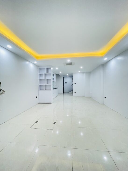 YÊN HOÀ 53M2 X 7 TẦNG THANG MÁY – 10.6 TỶ – NHÀ ĐẸP, VỊ TRÍ ĐẮC ĐỊA