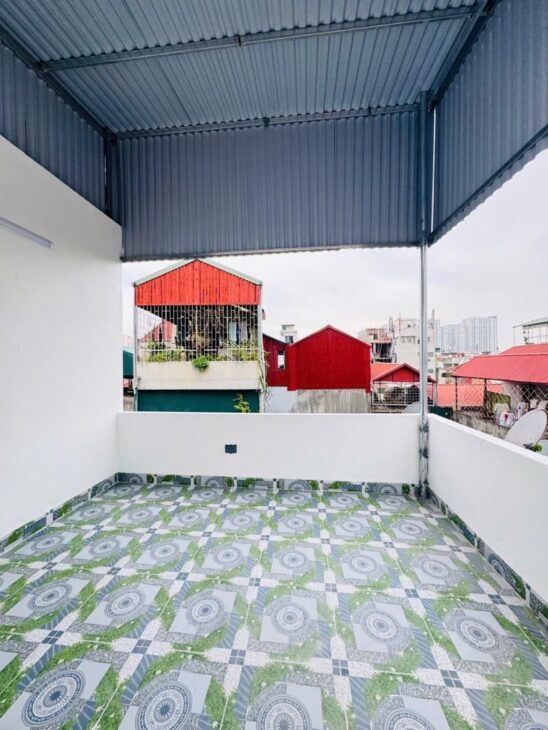 NHÀ LÁNG 32M2 X 5 TẦNG – 6.5 TỶ – VỊ TRÍ ĐẮC ĐỊA – KINH DOANH TUYỆT VỜI