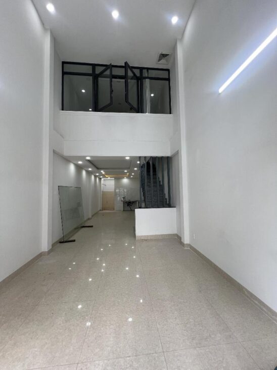 Bán nhà An Dương Vương, xe hơi đậu cửa 4×17 chỉ 5 tỷ 2