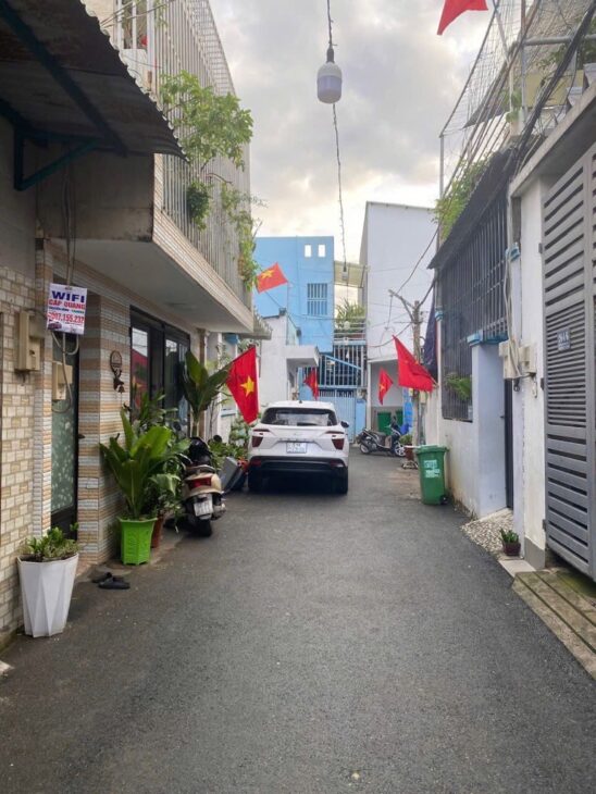 CHỈ 6,1 TỶ – SỞ HỮU NHÀ HẺM Ô TÔ TẠI QUẬN 9