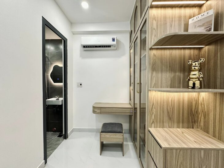 Cần Bán Gấp! Nhà 4 Tầng, 36,5m² Tại Ngọc Thụy Long Biên, Full Nội Thất, Giá Tốt – 0902318197