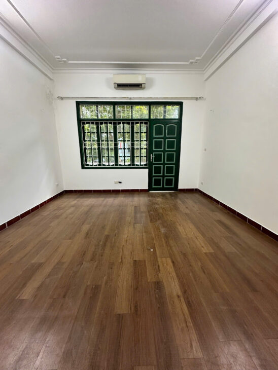 MẶT PHỐ TRUNG KÍNH – CẦU GIẤY – 59M2 x 3T – MT 4.6M -26.5 TỶ-KD ĐỈNH-TRƯỚC CỬA Ô TÔ TRÁNH