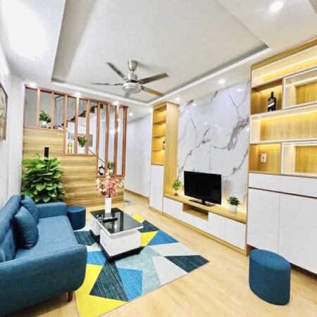 SƯỚNG ! Chính chủ bán căn nhà Bồ Đề, ba gác đỗ cửa, sang phố Cổ 10 phút, 36m2, 5.85 tỷ