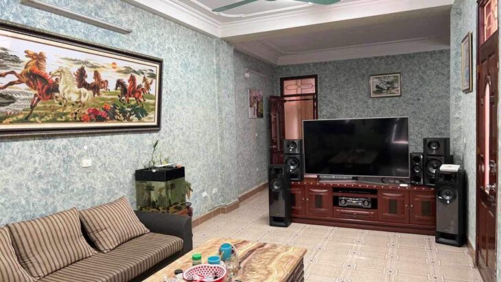 NHÀ MẶT ĐƯỜNG LÁNG, ĐỐNG ĐA, SÁT NGÃ TƯ SỞ 74M2 5T MT 7.1M, SIÊU RẺ 19 TỶ