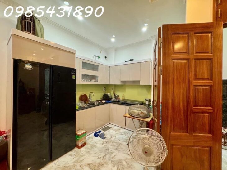 BÁN NHÀ KIM NGƯU HBT HN, Diện tích 37m² x 5 tầng, giá nhỉnh 8 (có thương lượng)