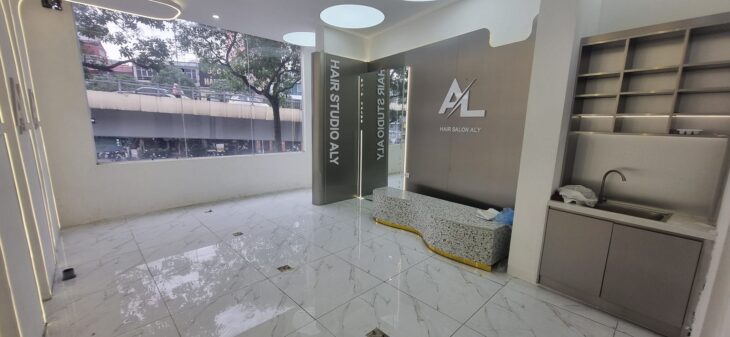 ⚜️ Nhà Mặt phố Nguyễn Chí Thanh, Đống Đa, 35m2 4T MT 5.5m, Siêu KD, Chỉ 13 Tỷ ⚜️