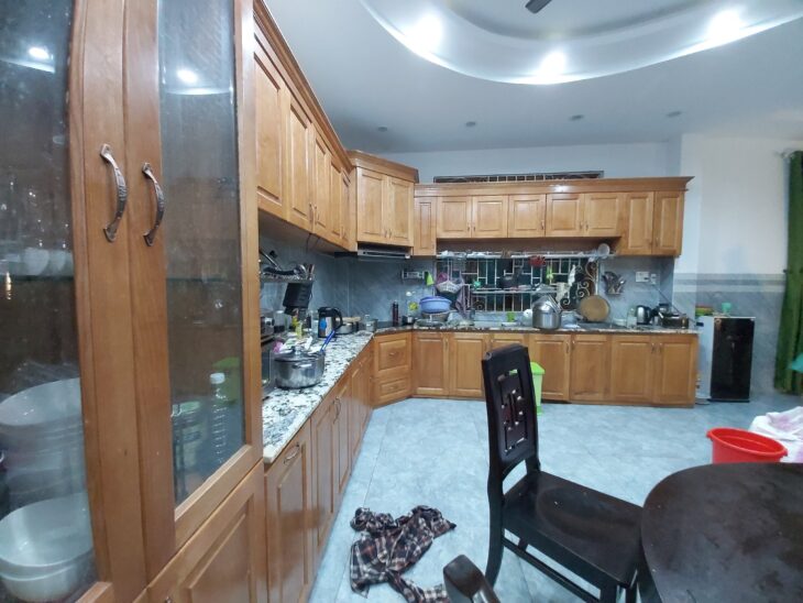 Nhà CHU VÁN AN cần bán gấp, BTCT, 4 lầu, 4m x 13m, 5.7 tỷ