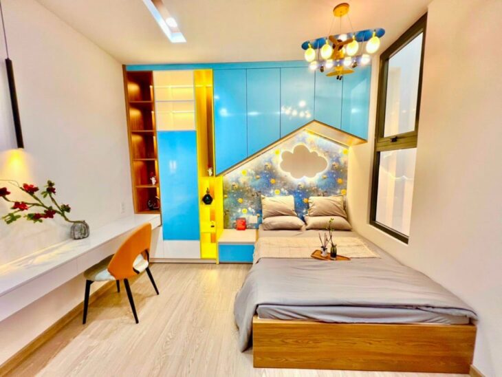 Bán nhà đường ĐINH TIÊN HOÀNG, BÌNH THẠNH, 5m x 14m, 5 lầu, 5.3 tỷ