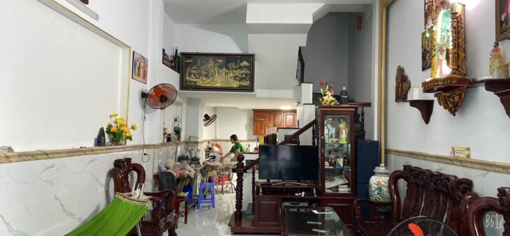 Cần bán nhà QUANG TRUNG, 4 lầu, 5 phòng, 4m x 12m, 6.3 tỷ