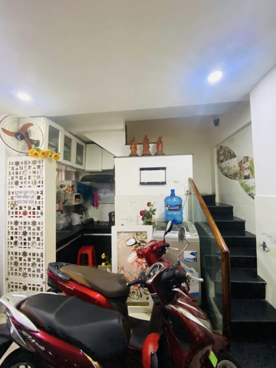 Chỉ 7.8 tỷ, hẻm xe hơi, 5 phòng, 4 lầu, HÒA HẢO, QUẬN 10