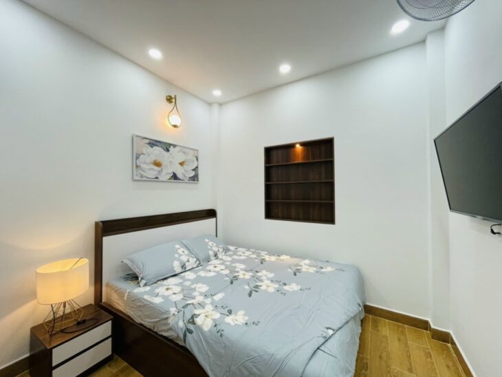 Bán gấp nhà, HXH, 4 lầu, PHAN ĐĂNG LƯU, BTCT, 55m2, giá 4.8 tỷ