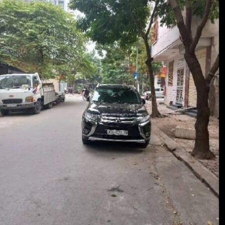 Gấp Bán nhà tại đấu giá Mậu Lương Hà Đông 13 tỷ.