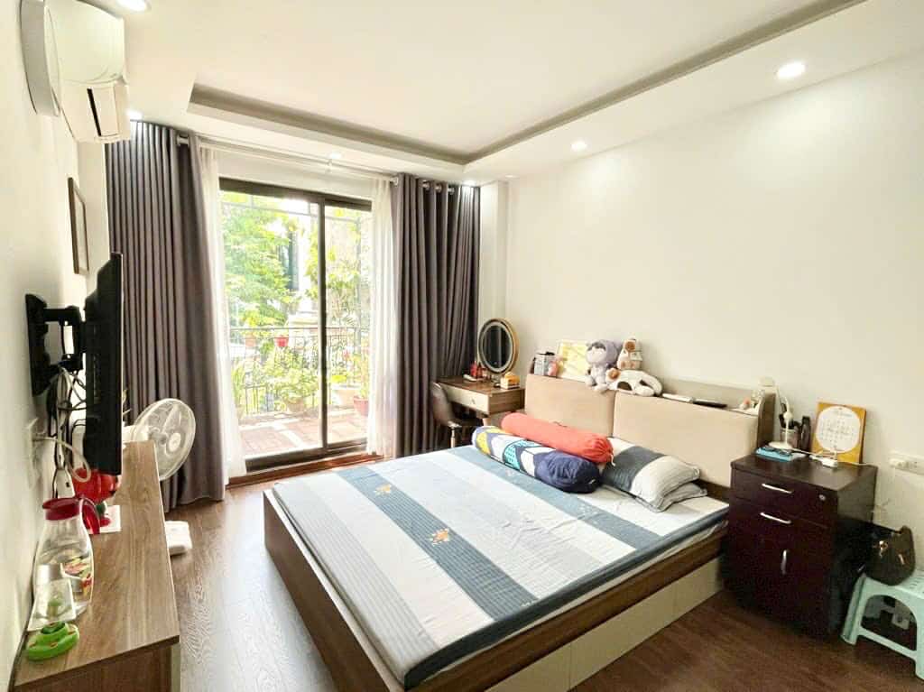 CHẤT ! Chính chủ bán nhà Hồng Tiến, tự xây, thiết kế đẹp, xe 7 chỗ chạy thông, 13.2 tỷ