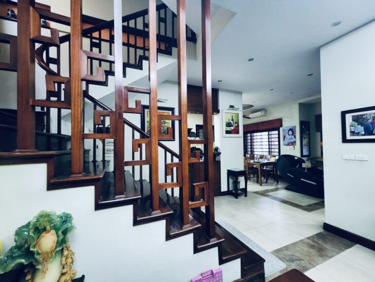 ???? Biệt Thự Sân Vườn Lạc Long Quân, Tây Hồ, Ô Tô Tránh, 432m2 3T MT 17m, Chỉ 185 Tỷ ????