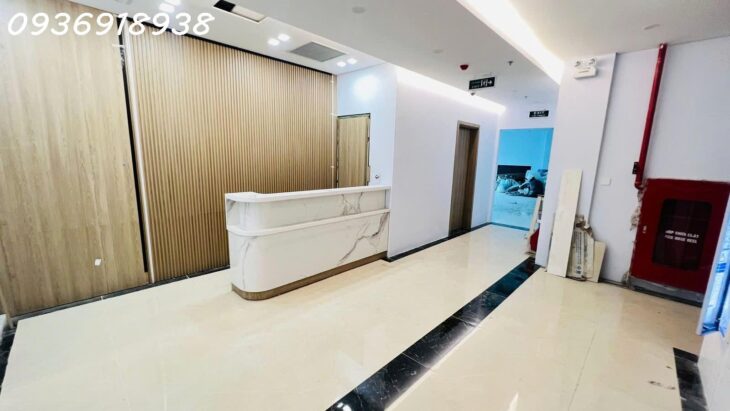 Cực hiếm-mặt phố Nguyên Chí Thanh, Đống Đa-9T-có hầm-thang máy-2 thoáng-mặt tiền cực khủng-KD