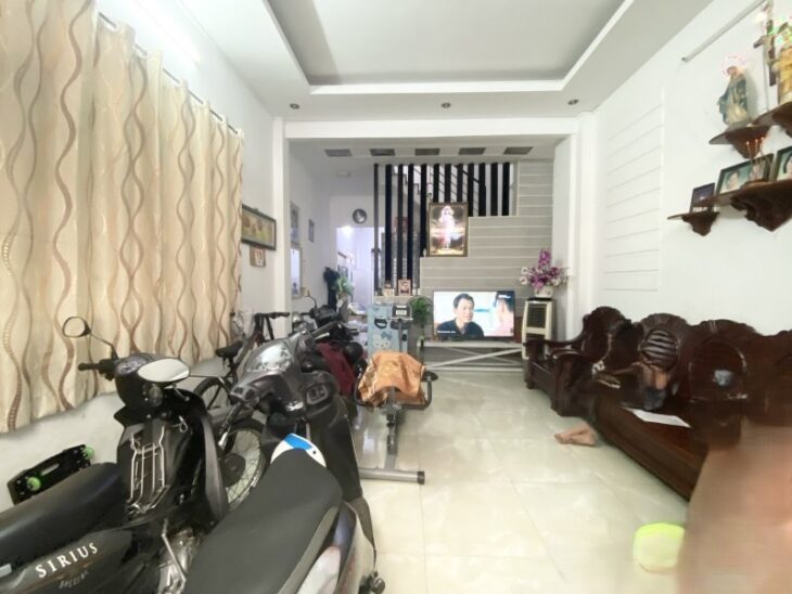 Bán gấp nhà LÊ QUANG ĐJỊNH – 4.3m x 13m – hẻm ô tô vào nhà nhỉnh 7 tỷ