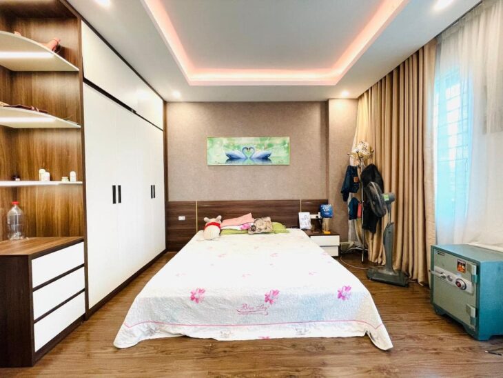 Tuyệt phẩm Vạn Phúc, Hà Đông diện tích 85m2, mặt tiền 5m, 6 tầng thang máy, Oto đỗ cửa