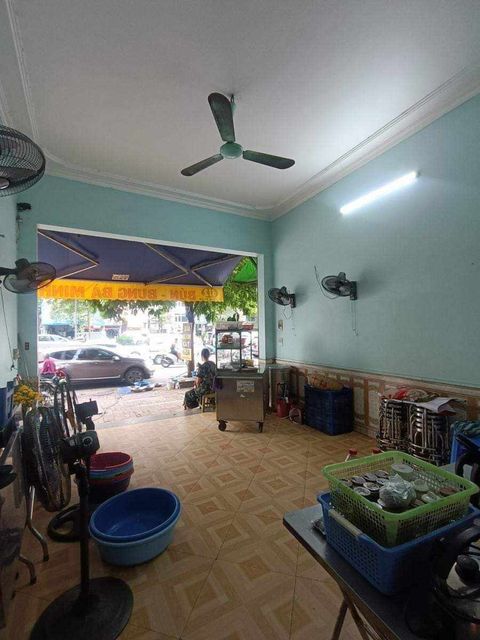 BÁN NHÀ LÔ GÓC, ĐANG KD, MẶT PHỐ TRƯỜNG CHINH – ĐỐNG ĐA: 45M, 5T, MT: 5M, GIÁ 23.5 TỶ