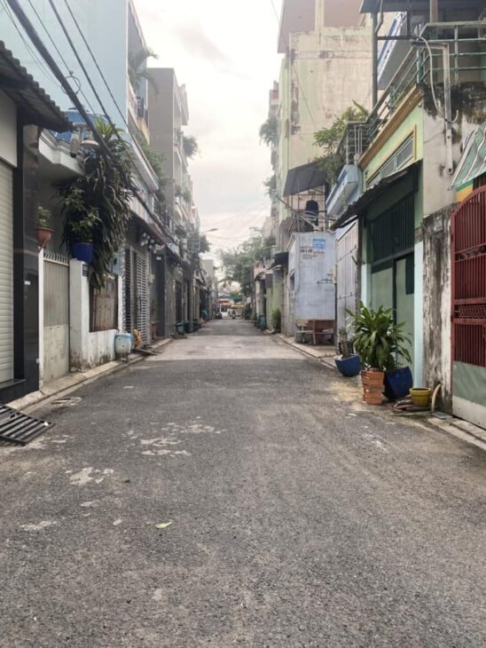 NHÀ TÂN CHÁNH HIỆP – QUẬN 12 – NHÀ 2 TẦNG THIẾT KẾ SANG TRỌNG MỚI TINH – HẺM NHỰA XE HƠI 5M THÔNG