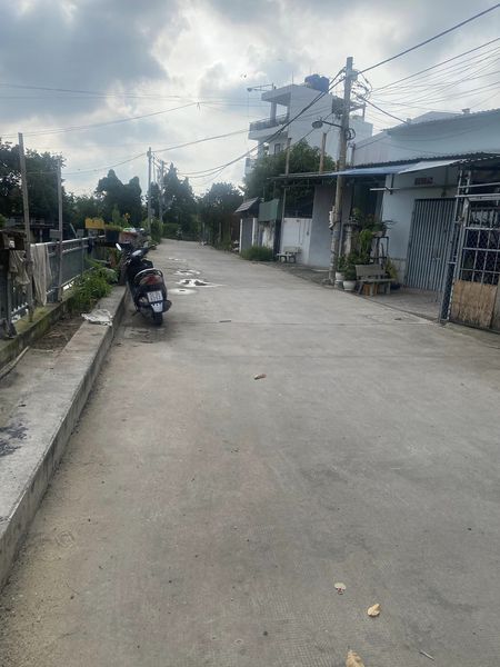 BÁN NHÀ 3 TẦNG, 200M2, 10 PN, 10 WC, THẠNH XUÂN 25, Q.12, GIÁ 6.5 TỶ – VỊ TRÍ VÀNG, SỔ HỒNG CHÍNH