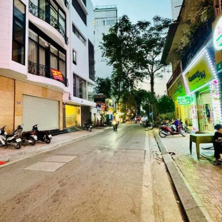 MẶT PHỐ PHẠM HỒNG THÁI – BA ĐÌNH, VỈA HÈ, KD, LÔ GÓC, THANG MÁY: 55M, 7T, GIÁ 37.6 TỶ