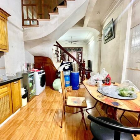 Nhà Xuân Phương, Nam Từ Liêm. 51m2, dân xây 3 tầng, mt 3,7m. Giá 6,35 tỷ