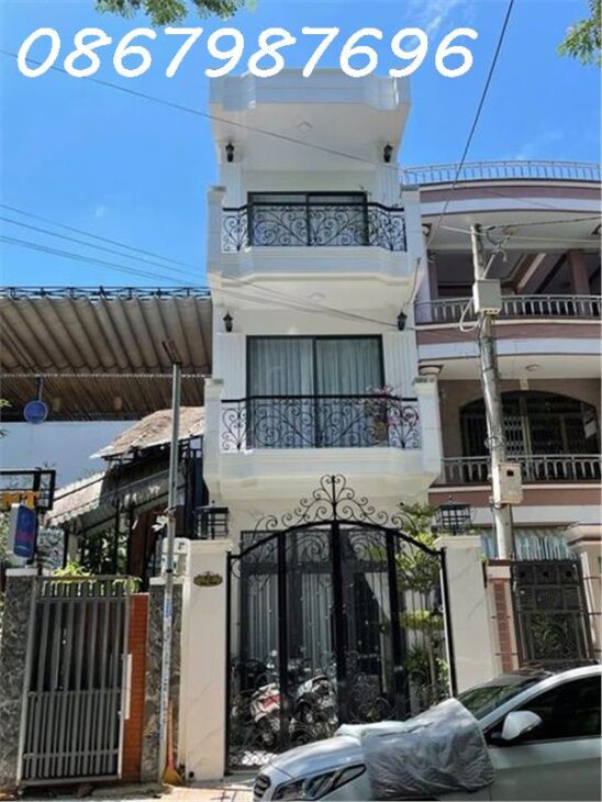 Bán Nhà 3 Tầng Mặt Tiền Đường Trịnh Phong, P. Tân Lập, TP. Nha Trang – Giá 13.5 Tỷ