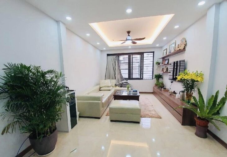 BÁN NHÀ ĐẸP VIỆT HƯNG – LONG BIÊN. DIỆN TÍCH 63M, 4 TẦNG MẶT TIỀN RỘNG ĐẸP. KHU VỰC TRUNG TÂM HÀNH