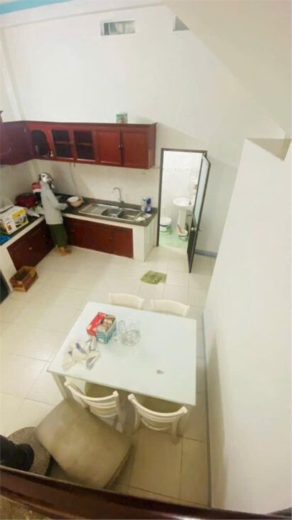 CĂN NHÀ NGHỈ 16 PHÒNG NGỦ – VỊ TRÍ VÀNG DĨ AN, BÌNH DƯƠNG – HẠ CÒN GIÁ 9.3 TỶ – SỔ HỒNG RIÊNG