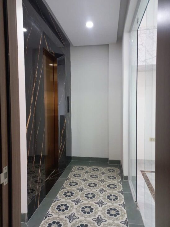 PHÂN LÔ BA ĐÌNH – Ô TÔ – KINH DOANH – NỘI THẤT XỊN – 60M* 7 TẦNG THANG MÁY