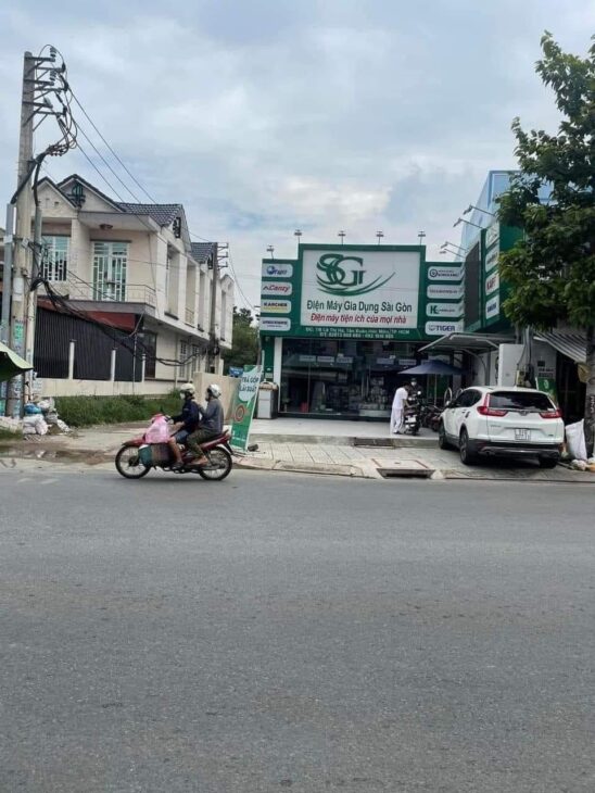 Bán mặt tiền 8,6x30m giá 24 tỷ Đường Lê Thị Hà