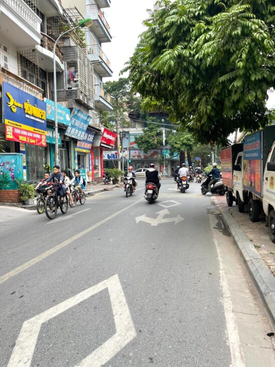 BÁN NHÀ PHỐ CỔ HÀ ĐÔNG 50M2- MẶT TIỀN 4.2M, DÂN XÂY KIÊN CỐ, NGÕ THÔNG CÁC NGẢ, Ô TÔ NGỦ TRONG NHÀ.