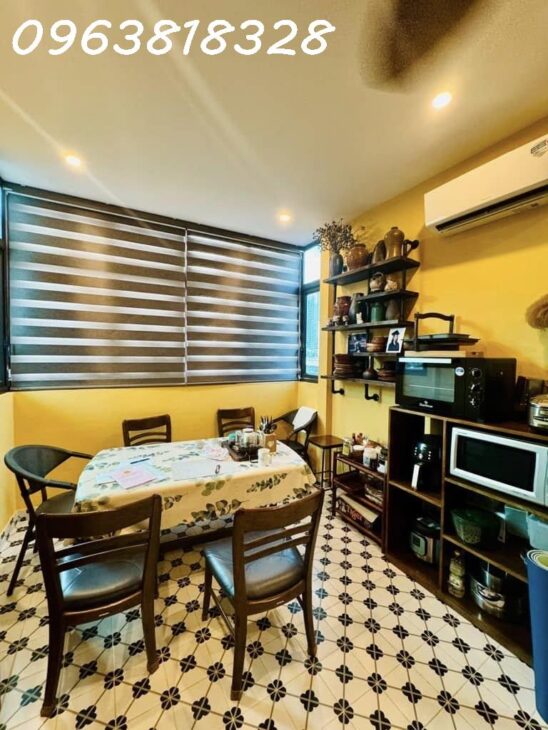 Ô TÔ ĐỖ CỬA NGÀY ĐÊM – NHÀ DÂN XÂY KIÊN CỐ – KINH DOANH SẦM UẤT – Ô TÔ ĐỖ CỬA NGÀY ĐÊM – NHÀ DÂN