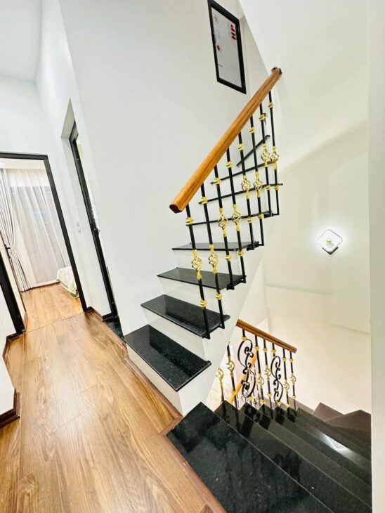 Bán Nhà VƯƠNG THỪA VŨ – PHân Lô Quân Đội – 3 Mặt Thoáng – Gần Ô tô – Tặng Nội Thất Siêu Đẹp – Chỉ