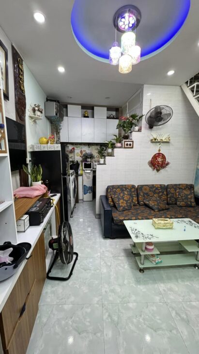 Bán căn nhà hẻm thống nhất nằm ngay tttp giá 1ty250