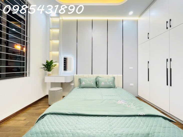 GẤP GẤP SOS CẦN BÁN NHÀ DT40M2, ÔTÔ ĐỖ CỬA CHÍNH GIÁ RẺ