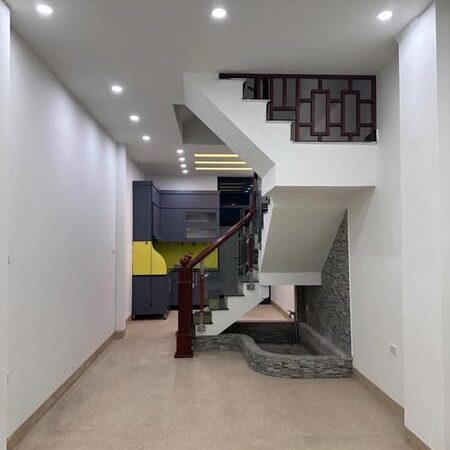 BÁN NHÀ ĐẸP VIỆT HƯNG – LONG BIÊN. DIỆN TÍCH 45M, 3 TẦNG MẶT TIỀN RỘNG THOÁNG. TẶNG 90% FULL NỘI