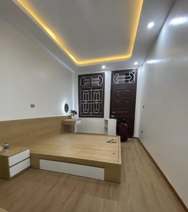 BÁN NHÀ LÔ GÓC DÂN XÂY TRẦN PHÚ, HÀ ĐÔNG, DT 41M2 , MẶT TIỀN 5.5M, GẦN PHỐ, NHIỀU TIỆN ÍCH