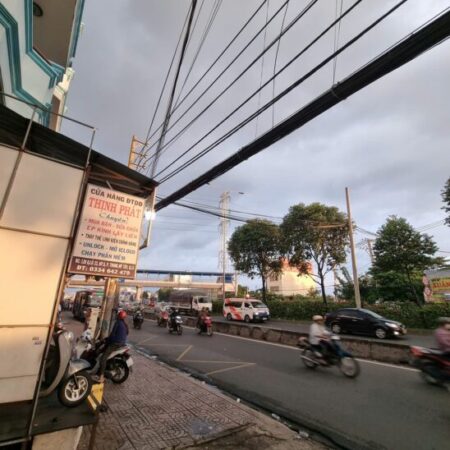 Bán nhà mặt tiền 8,5x20m giá 13,9 tỷ Đường Quốc Lộ 22 Bán nhà mặt tiền 8,5x20m giá 13,9 tỷ Đường Quốc Lộ 22