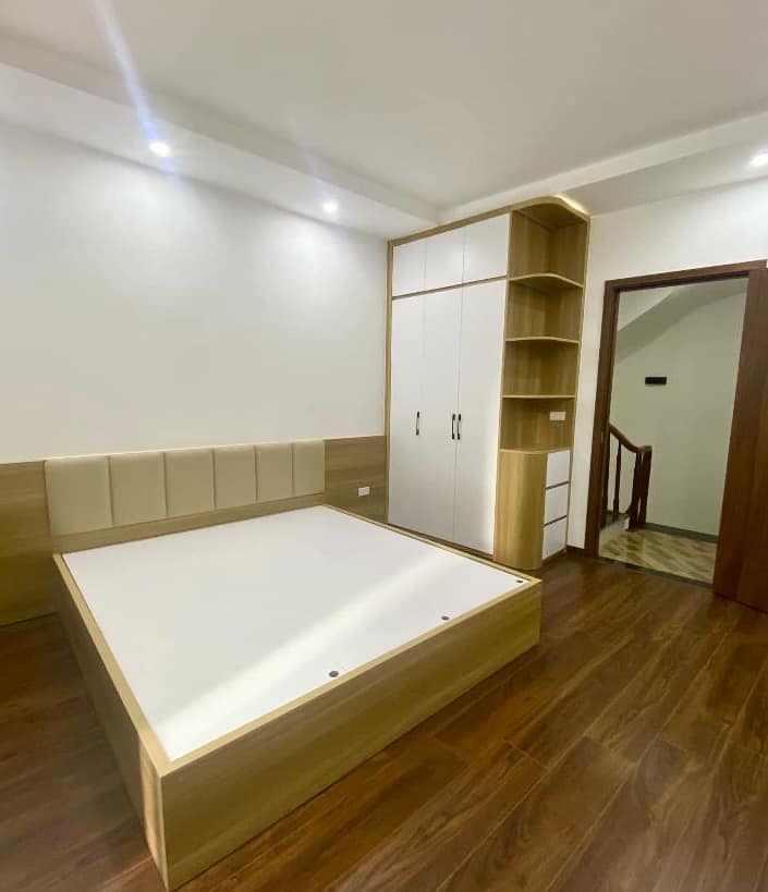 BÁN NHÀ LA KHÊ, HÀ ĐÔNG 37M2 X X5 TẦNG, Ô TÔ ĐỖ CỬA, NGÕ THÔNG THOÁNG, FILL NỘI THẤT