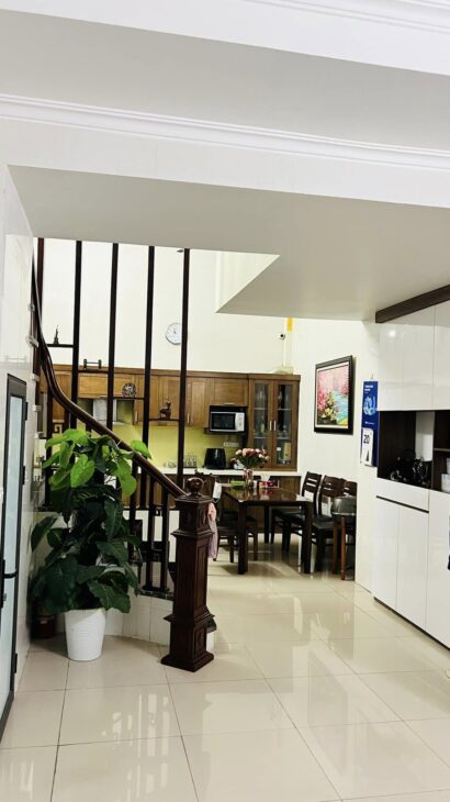 BÁN NHÀ NGUYỄN XIỂN THANH XUÂN, PHÂN LÔ VỈA HÈ OTO TRÁNH, 51M MẶT TIỀN RỘNG, NHỈNH 17TỶ