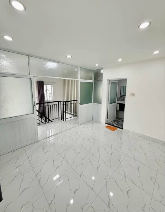 BÁN NHÀ 3 TẦNG, 27M2, NGAY Q.8 – cách hẻm ô tô mấy bước chân – GIÁ 3.2 TỶ – SỔ HỒNG CHÍNH CHỦ