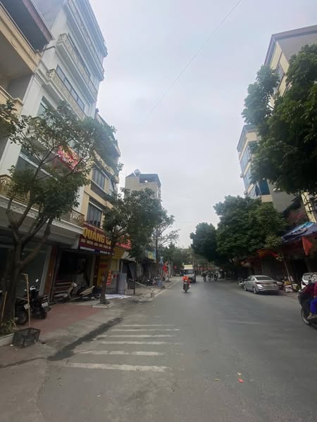 MẶT PHỐ MẬU LƯƠNG – KINH DOANH ĐỈNH – PHÂN LÔ – Ô TÔ TRÁNH – 7 TẦNG THANG MÁY