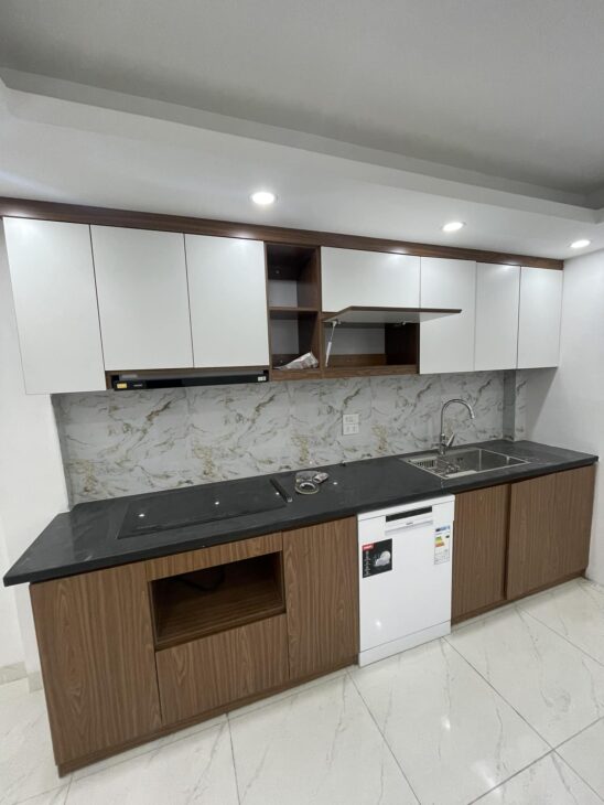 CỰC HIẾM NHỈNH 6.5 TỶ NHÀ MỚI TT THANH XUÂN, GARA Ô TÔ KINH DOANH, LH 0975666943 CỰC HIẾM NHỈNH