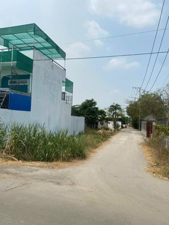 bán đất góc 2 mặt tiền xã tân thạnh đông, củ chi. dt 5x20m full thổ cư