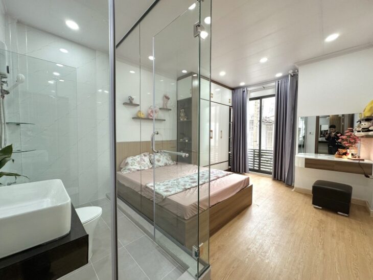 Nhỉnh 5 tỷ bán nhà PHÙNG VĂN CUNG – 40m2 – gần mặt tiền.