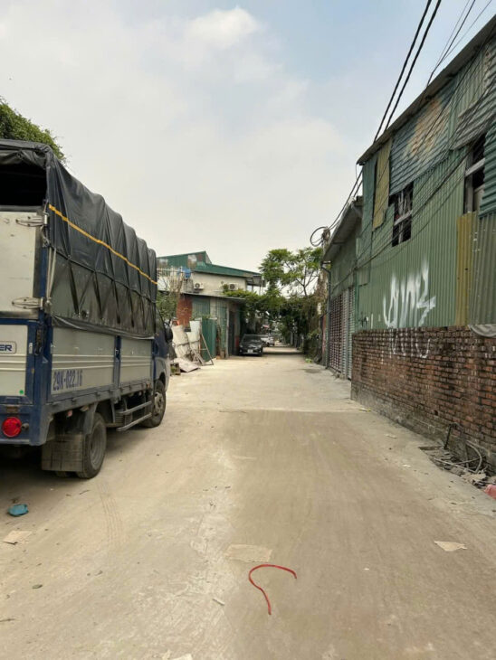 Bán đất ngay ĐH Mỏ, Viện Phương Đông, 20m ô tô tránh, 50m ra phố, MT 10m, 176m – 11.5 tỷ