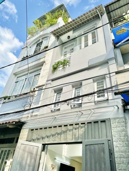 Bán gấp nhà 4m x 13m, 4.8 tỷ đường DƯƠNG QUẢNG HÀM, GÒ VẤP