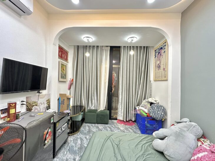 Siêu Phẩm Ngọc Thụy Long Biên, 31m², 5 Tầng, Full nội thất, Sẵn Sàng Dọn Vào Ở 0902318197