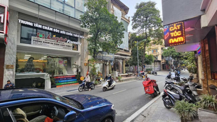 ⚜️ Mặt phố VIP Trần Quang Diệu, Đống Đa 80m2 8T Thang máy MT 5m, Chỉ 47 Tỷ ⚜️